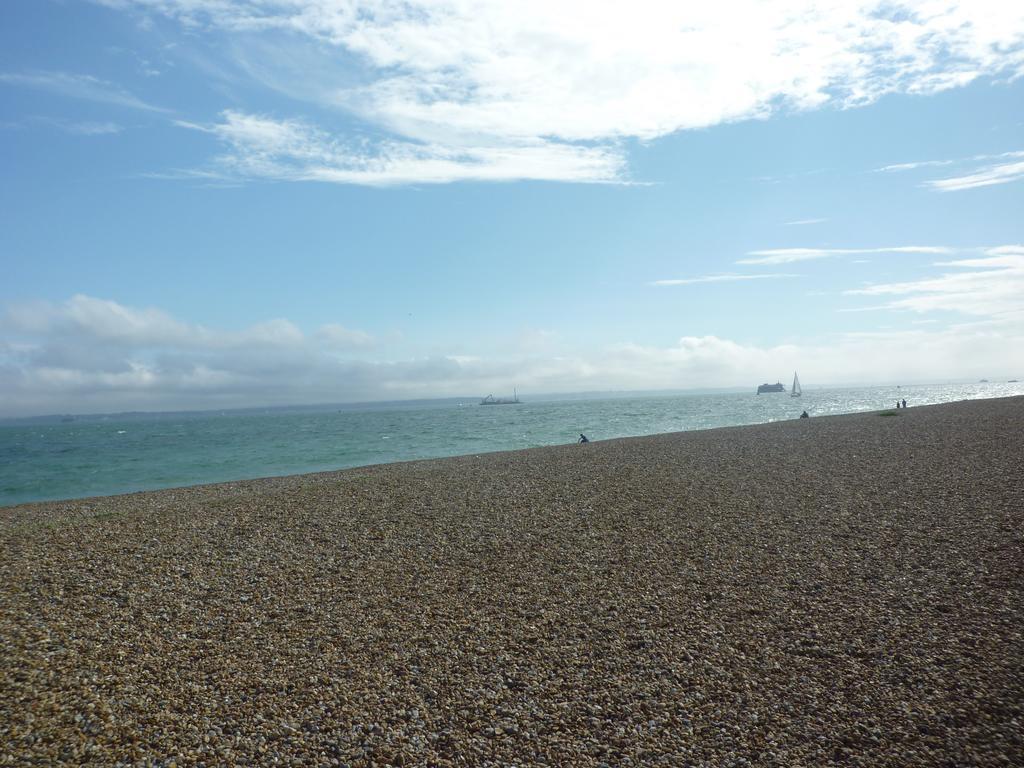 Stones Throw From The Beach - Stunning Sea View Portsmouth Exterior foto